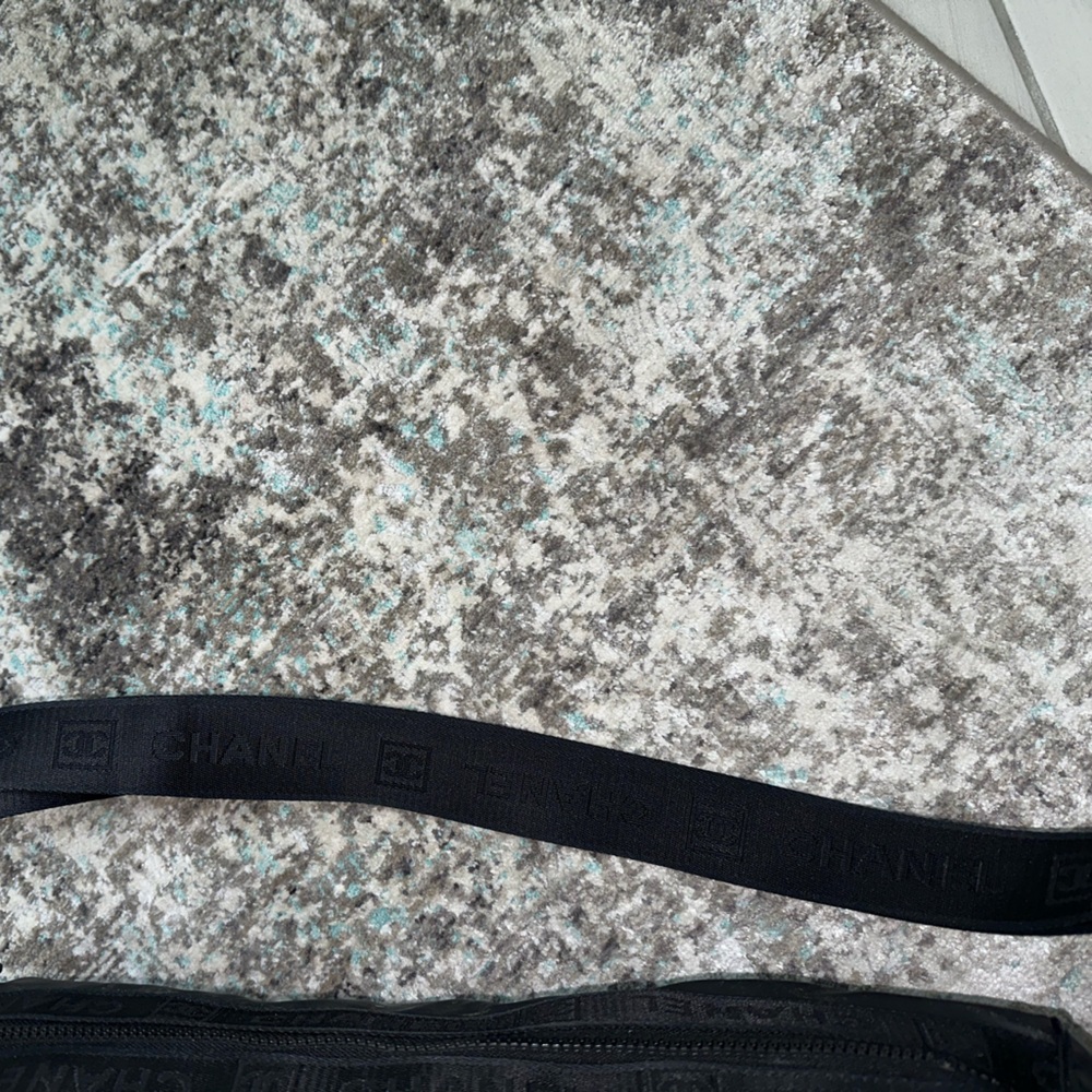 Vintage CHANEL Sport Duffle Bag in Black - Picture 14 of 15